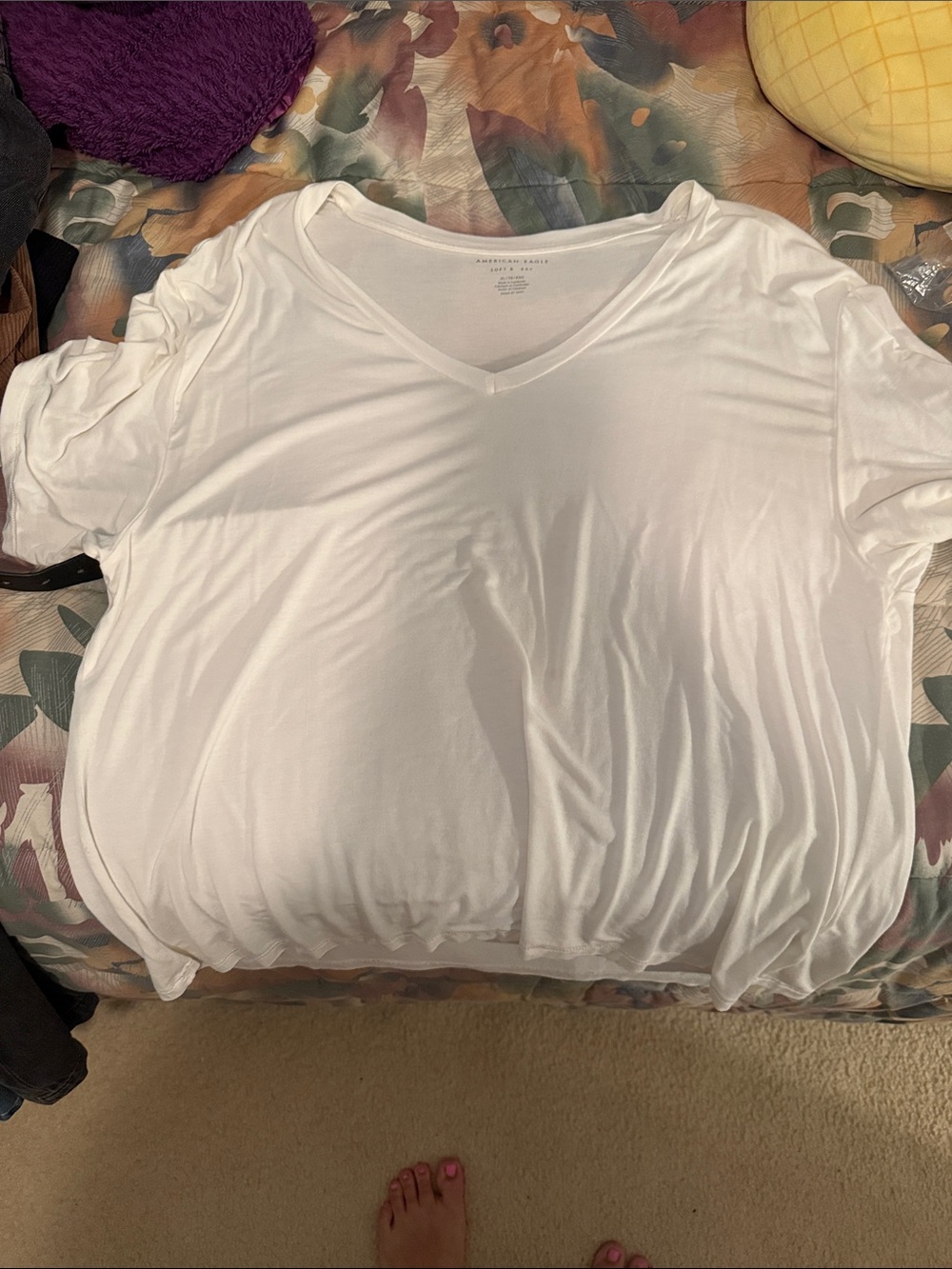 American Eagle Soft & Sexy White V-Neck Shirt